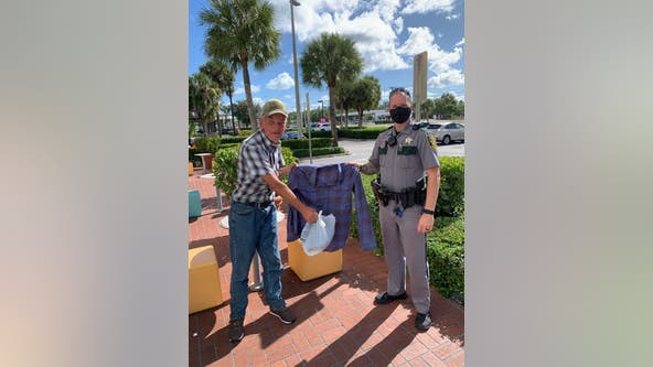 After homeless man passes ‘call the police’ note at McDonald’s, deputy buys him new shoes
