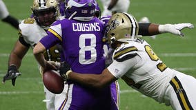 Kamara's 6 TDs tie NFL record; Saints beat Vikings 52-33