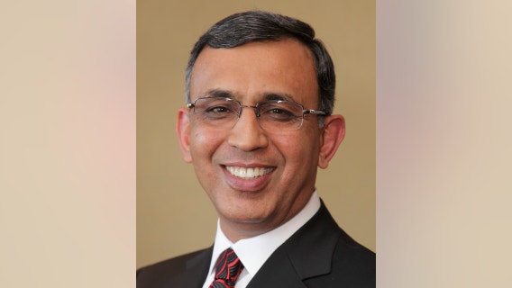 Doctor sends holiday cards to his cancer patients erasing $650,000 in debt