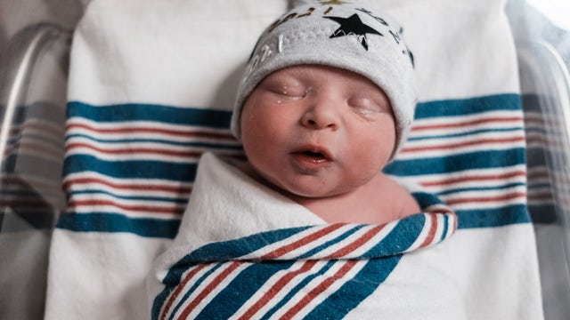 IT'S A BOY: 1st baby born in 2021 at Ascension Seton Medical Center Austin