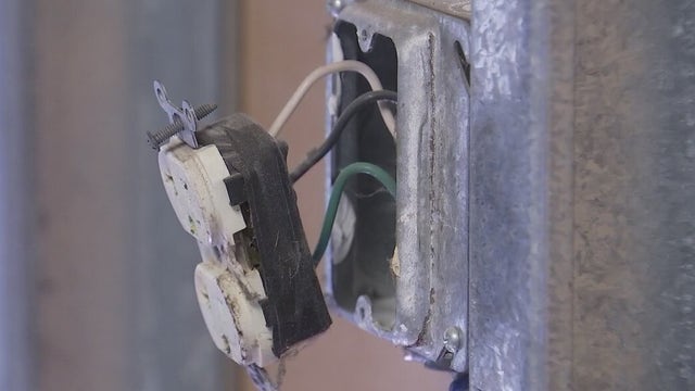 Call center can help Texans fill out iSTAT winter storm damage survey