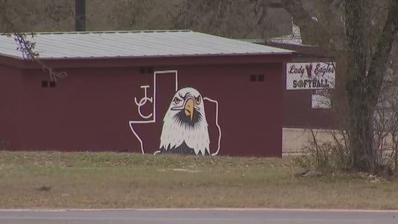 Johnson City ISD lifts mask rules after 4-3 school board vote