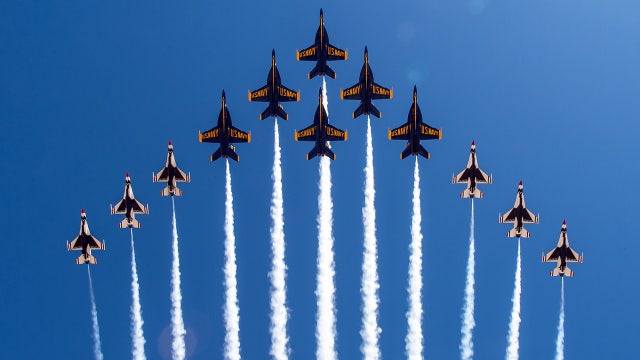 Thunderbirds, Blue Angels debut 12-plane, 18-engine 'Super Delta' joint formation
