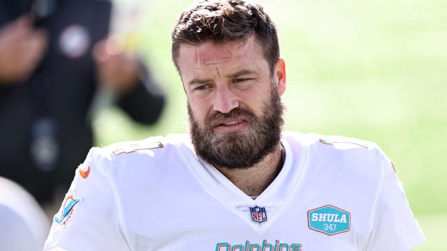 Ryan Fitzpatrick signs with Washington Football Team, according to reports