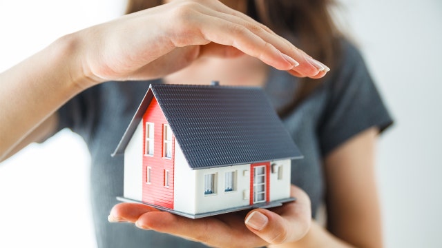 Texas urges home insurers to offer discounts for storm-resistant upgrades