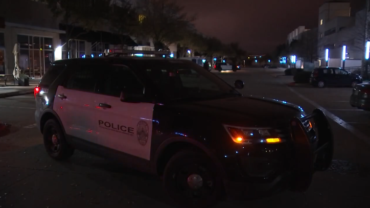 APD investigating deadly shooting at North Austin apartment complex - Vimarsana News