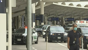 Deputies de-escalate tense Oakland airport situation with temperature, Tasers