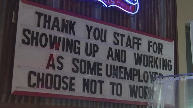 Restaurants face staff shortages, blame unemployment benefits
