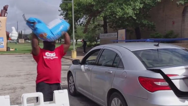AHS gives more than 100,000 pounds of pet food during pandemic