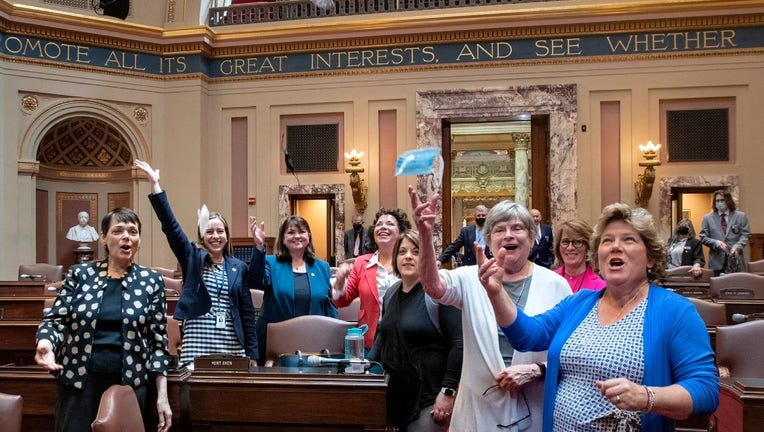 senators throw masks