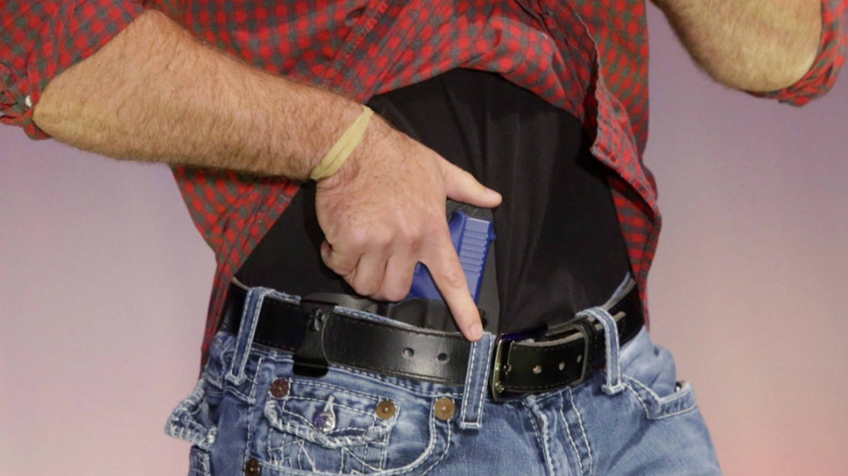 016104e8-concealed carry gun GETTY