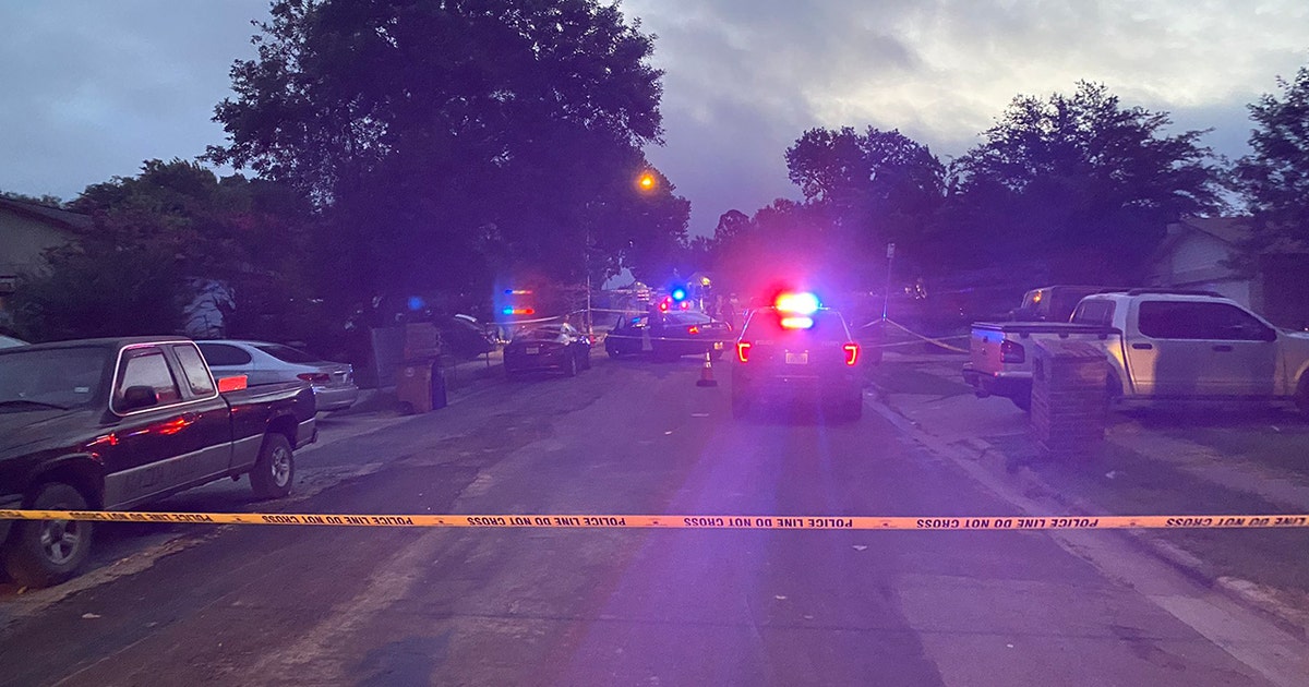Man found dead in street, another injured after East Austin shooting ...