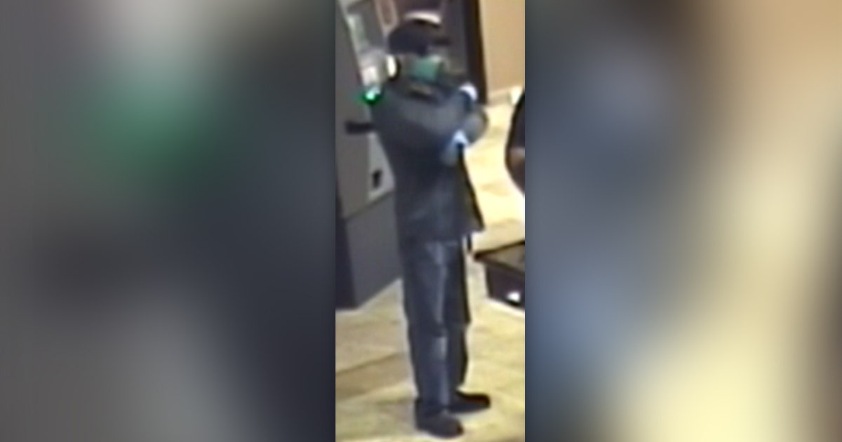 APD searching for suspect involved in North Austin bank robbery | FOX 7 ...