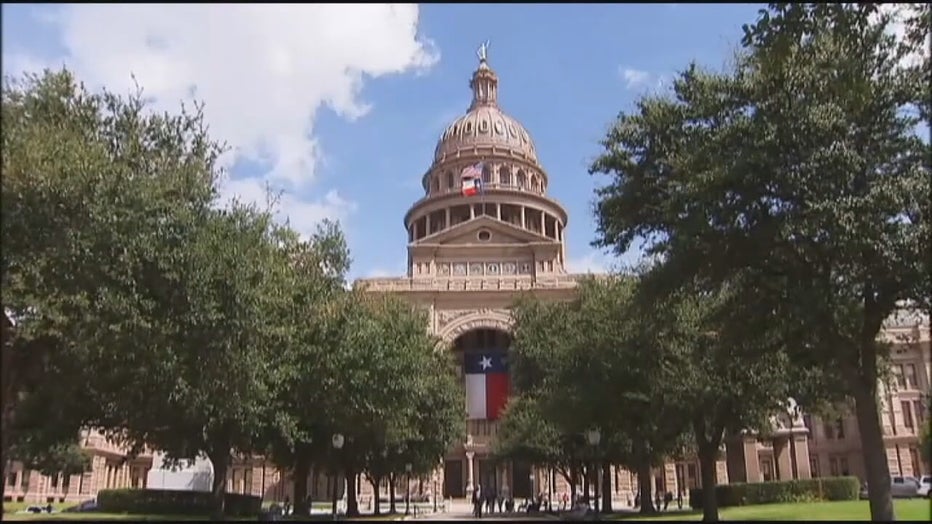 V_-SHANNON_-TX-DEMS-BREAK-QUORUM-LATEST_00.00.22.12.jpg