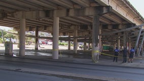 City clears out homeless camp under I-35 overpass in downtown Austin