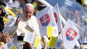 Pope blames 'virulence of uncertainty' for COVID-19 vaccine resistance