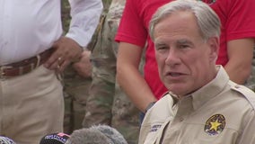 Abbott gets firsthand look at migrant surge at Texas-Mexico border