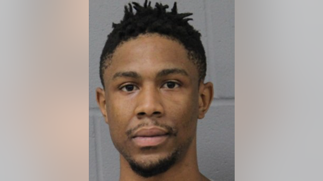 22-year-old wanted for robbery at Regions Bank along I-35