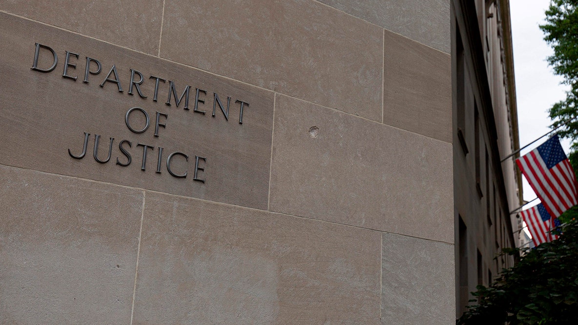 Federal jury convicts Ecuadorian national for threatening to murder Texas state park ranger