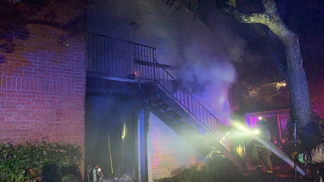 16 displaced, 1 taken to hospital after North Austin apartment fire