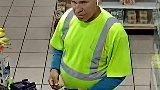 Search for suspect who robbed victim in Chase Bank parking lot