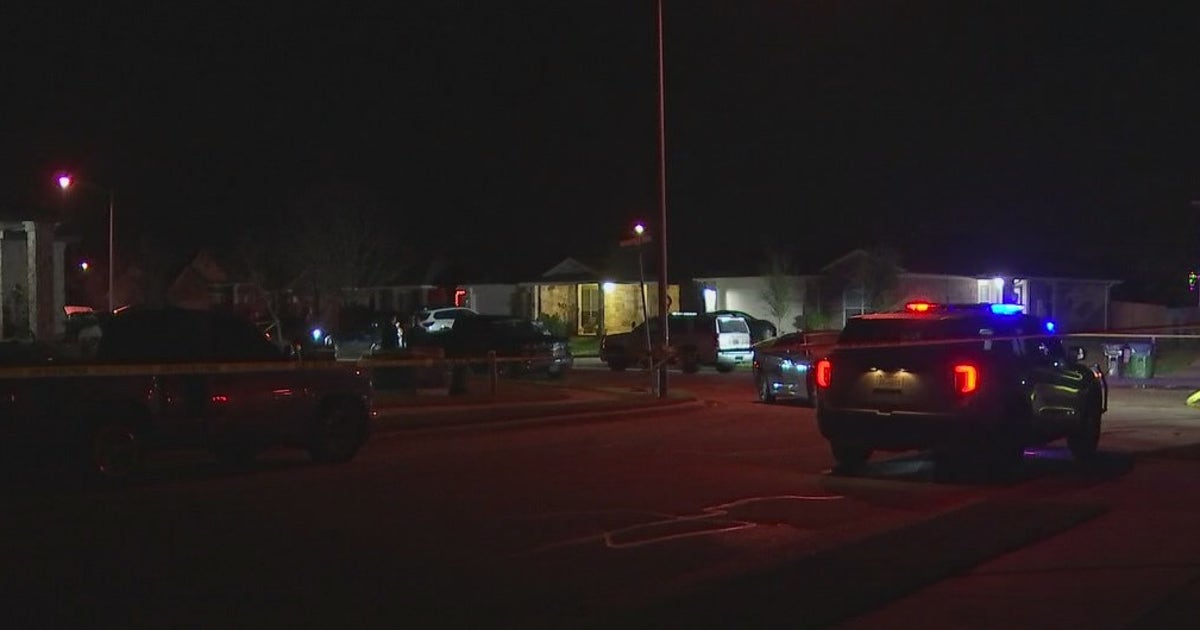 Detectives investigating two separate deadly shootings in Manor | FOX 7 ...