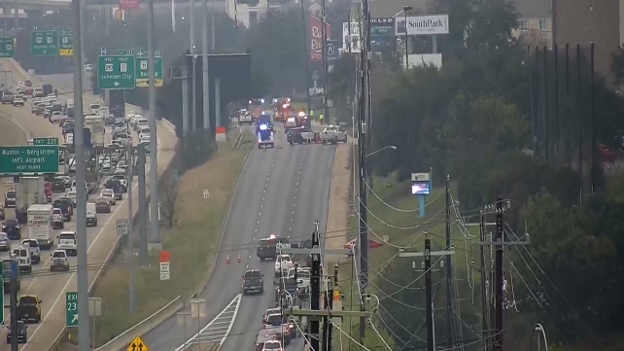 Two Killed In Fatal Collision On I-35 Service Road | FOX 7 Austin