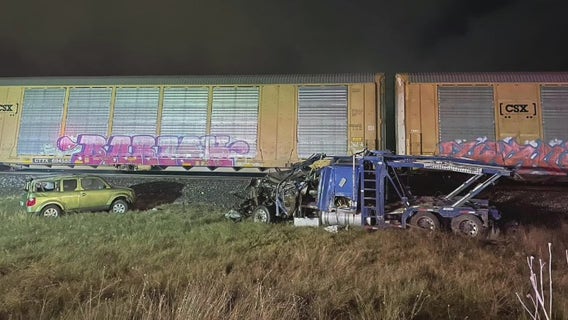 Train strikes semi-truck in Luling at West Davis Street crossing