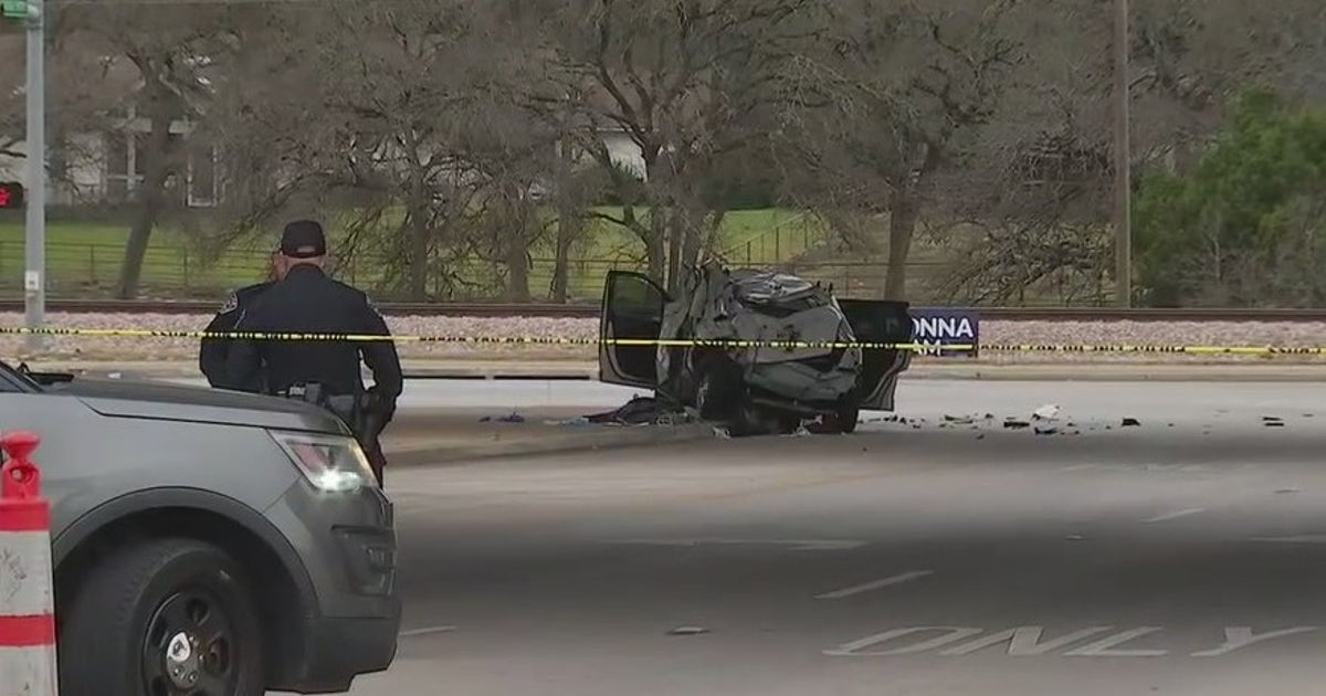 2 dead, including a child, in North Austin rollover crash | FOX 7 Austin