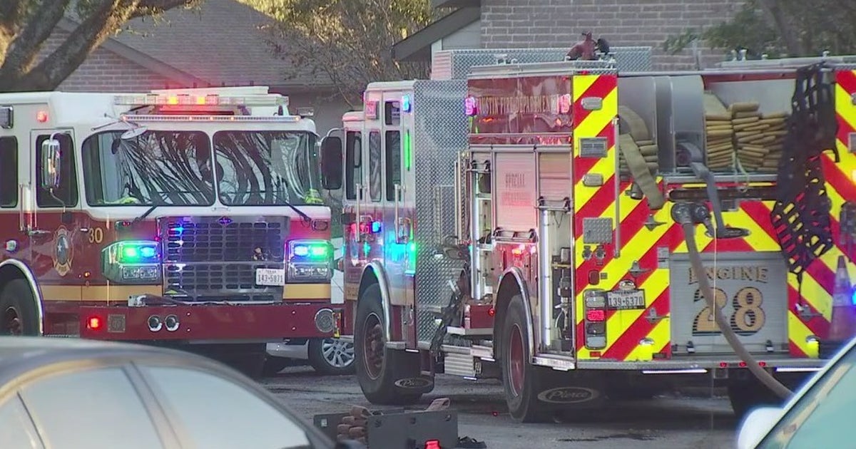 One person dead in North Austin apartment complex fire | FOX 7 Austin