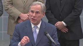 Gov. Greg Abbott gathers major police backing in Houston for re-election bid