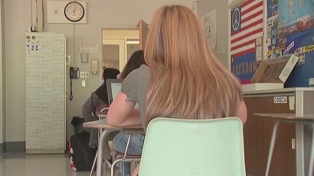 Austin ISD in need of substitute teachers as COVID cases rise
