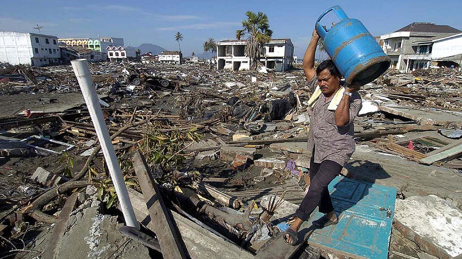 Historical tsunamis that have struck around the world