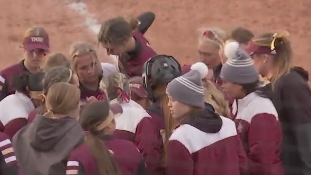 Texas State softball takes on Oregon in San Marcos