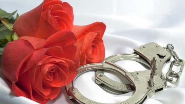 Crime Stoppers Valentine's Day special hopes to find Texas outlaws