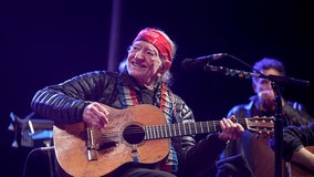 Willie Nelson, wife struggled to vote absentee in primary