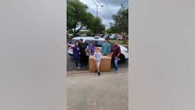 San Marcos students donate snacks to Hays County deputies