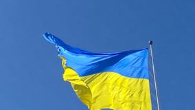 North Austin car dealership puts up Ukrainian flag to show support