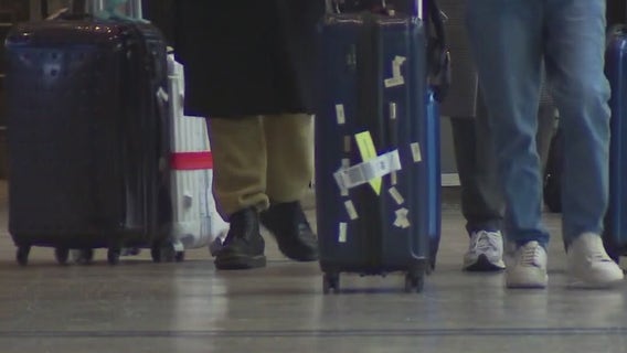 Austin airport asks travelers to arrive early to airport, busy day expected