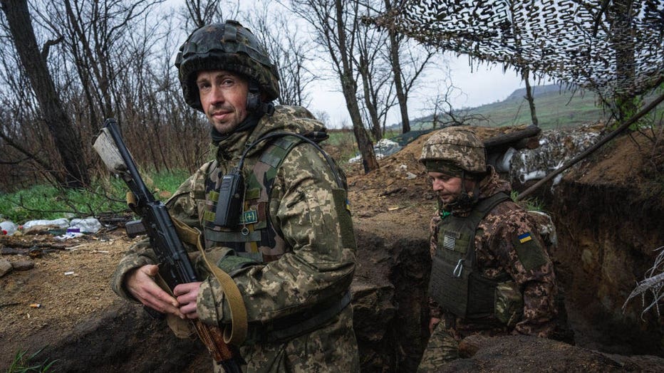 dc73f8ce-Ukrainian frontline in Donbas