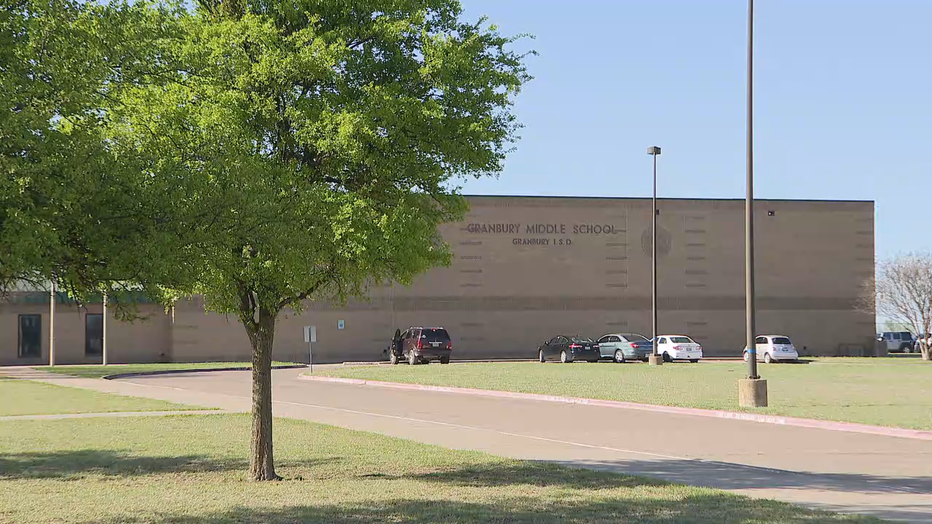 KST MACY GRANBURY STORY 9P PKG_KDFW1133_186_mp4_00.01.12.25
