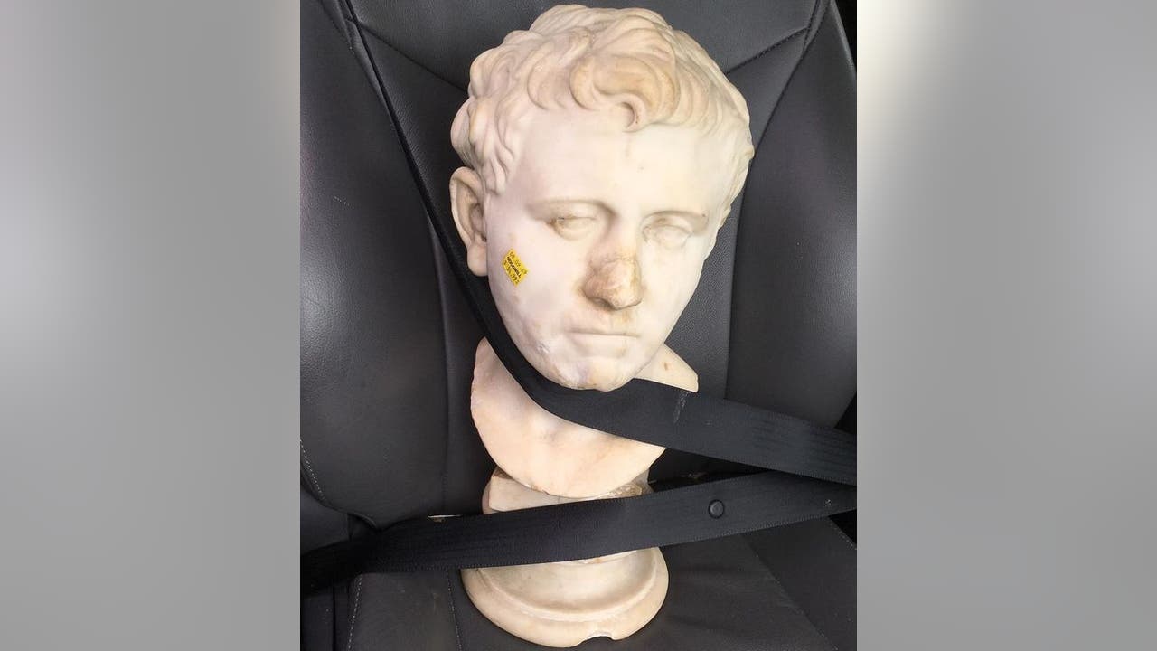 Woman finds 2,000-year-old Roman bust at a Texas Goodwill for $35 -  National