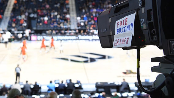 Mercury unveil Brittney Griner decal as WNBA season gets set for tip-off