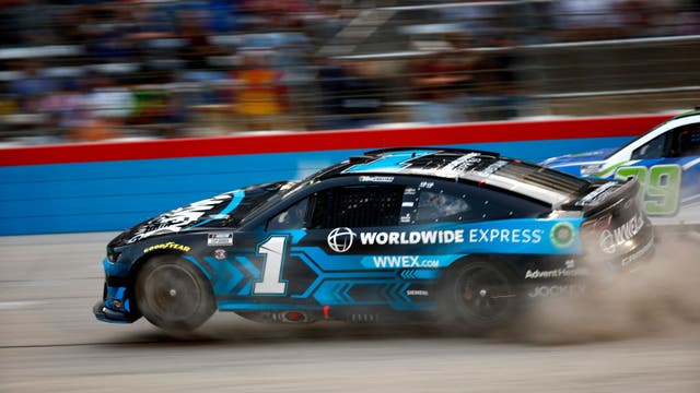 Busch, Elliott, Larson crash out of NASCAR All-Star race