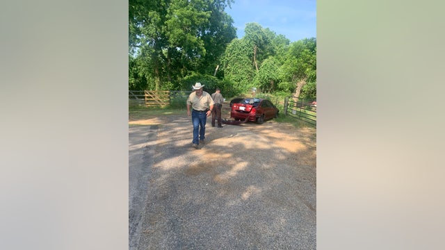 2 teens in custody following pursuit in Fayette County