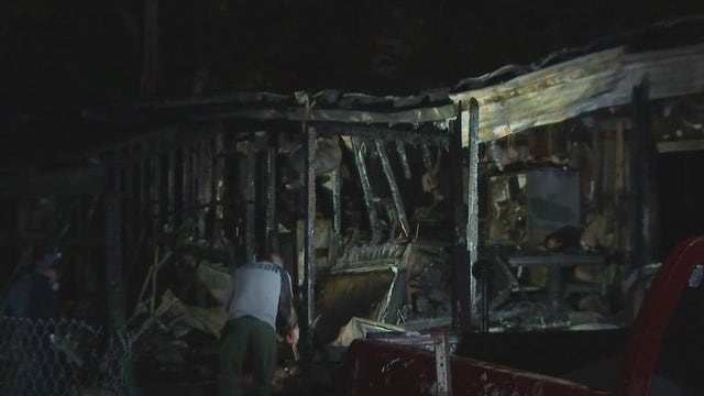 North Austin mobile home fire injures 6 people
