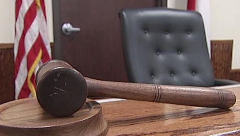 COURTROOM GAVEL