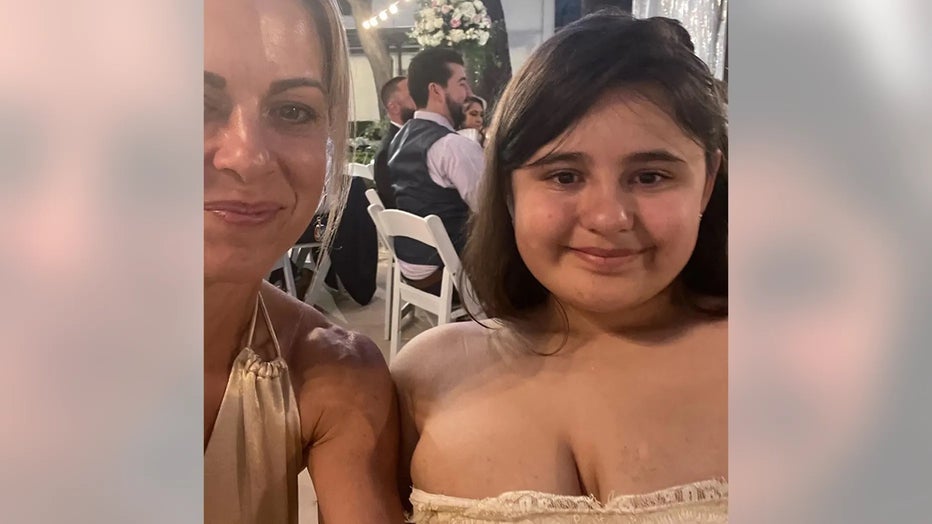 "She had the same attitude I’ve started to get, that was like, ‘Wait, I can do this. This isn’t too hard.’ Now, that’s kind of our thing," Juliet Porras (left) said of her daughter Elena (right). (Juliet Porras)