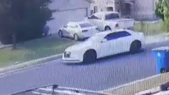 Police searching for aggravated assault suspects in Del Valle