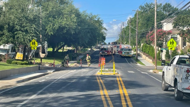 Natural gas leak on Exposition Boulevard, Austin Fire Dept. responding